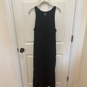 Scoop Black Sleeveless Maxi Dress